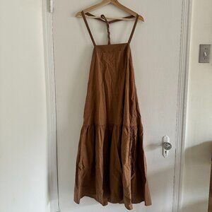 Everlane pinafore dress in ash brown. Small.